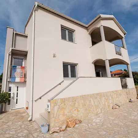 Don Vito Apartament *